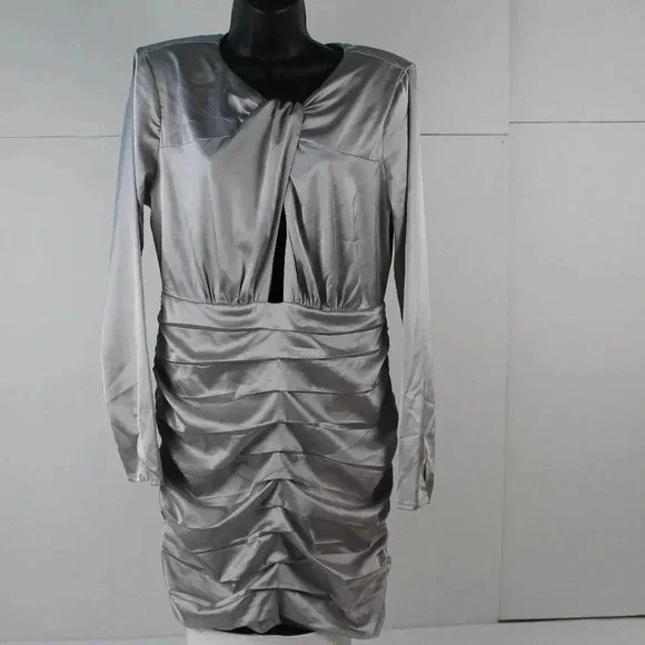 ASTR Dress - Picture 1 of 8